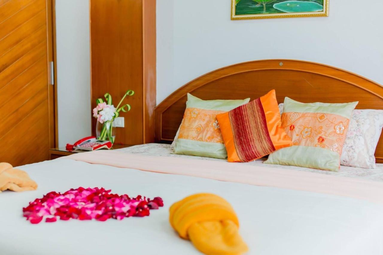 Rk Guesthouse Patong Luaran gambar