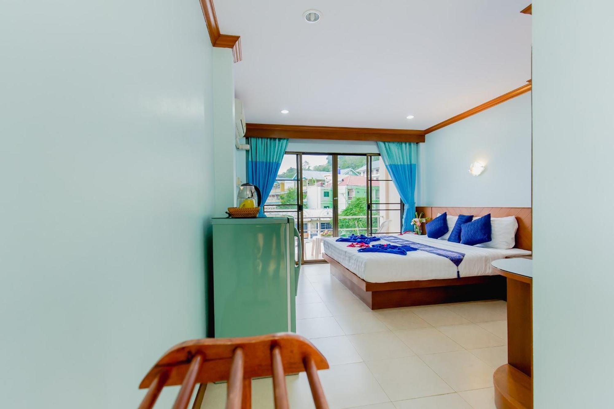 Rk Guesthouse Patong Luaran gambar
