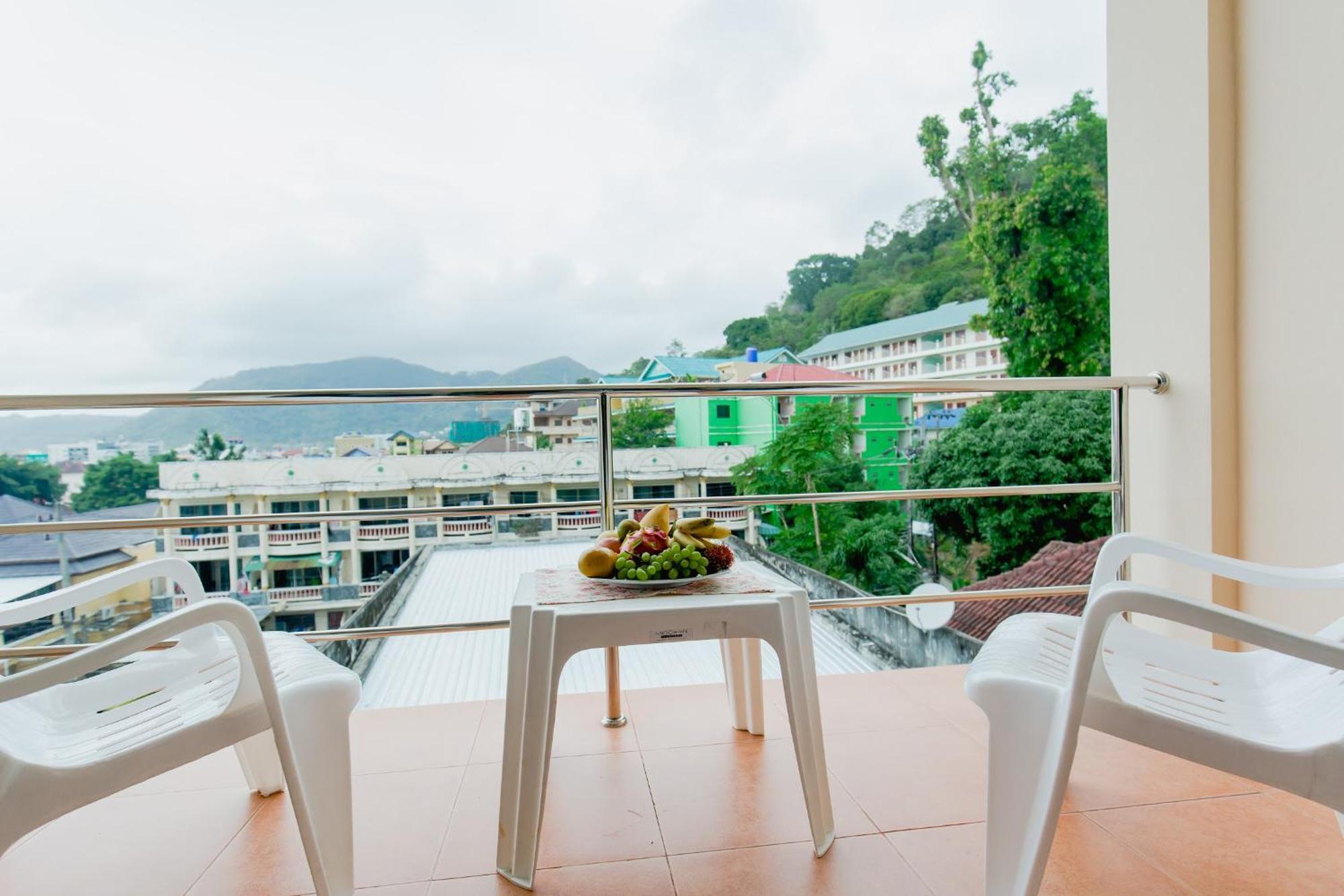 Rk Guesthouse Patong Luaran gambar